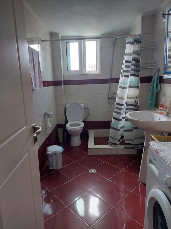 Apartment Adi Sarande Bagian luar foto