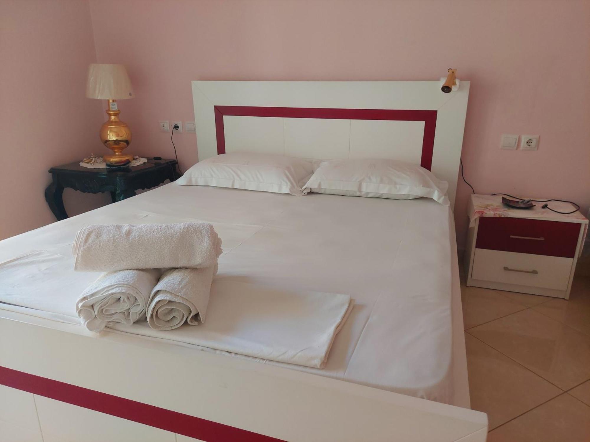Apartment Adi Sarande Bagian luar foto